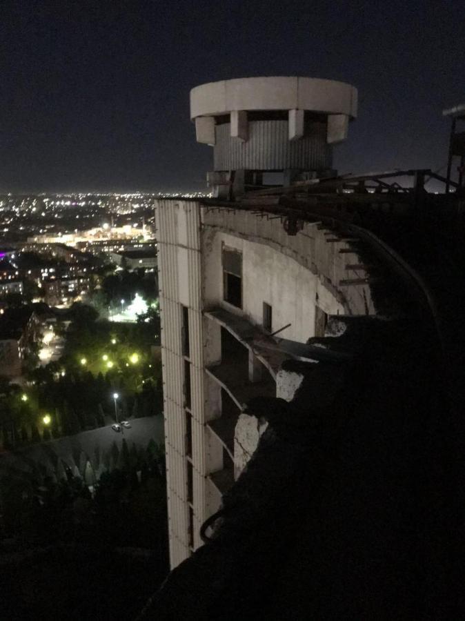 Chorsu Hotel Tasjkent Buitenkant foto